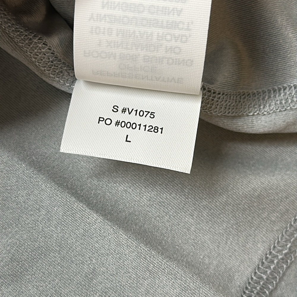 Vuori Men’s Uluwatu UPF Hoodie, NWT, Platinum Heather, V1075 - Picture 12 of 16